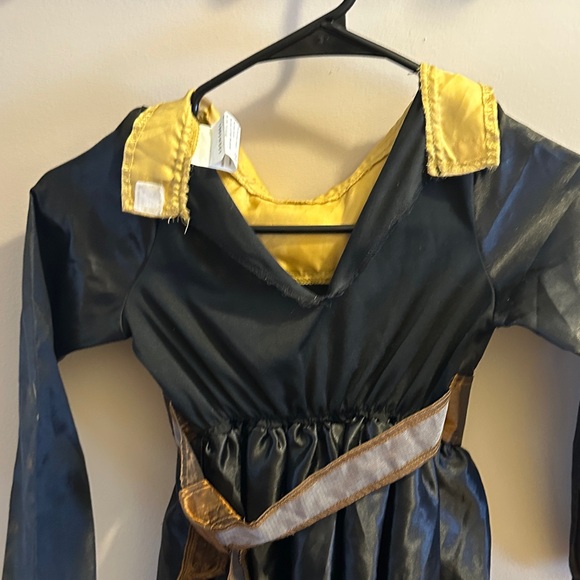 Disney frozen Anna Kids Black and Gold Costume - Picture 3 of 5